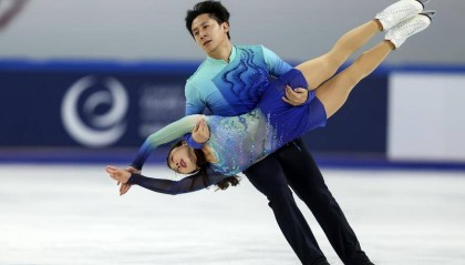 花滑中国杯｜奥运冠军隋文静/韩聪复出首战摘铜