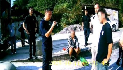 100斤玉米上秤秒变60斤?贵州一村民遭“鬼秤”骗粮!民警出手,5人被拘