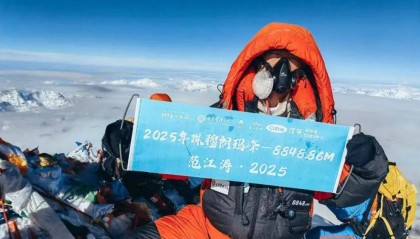 珠峰“救人者”范江涛:救下一条命,煎熬七百天