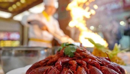 近两年闭店率高达37.2%,夜宵“顶流”小龙虾为何“不香”了