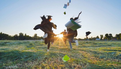 9部门发文,全国版中小学春秋假要来了!多地已有方案