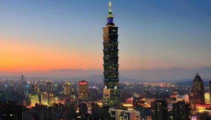 解放军台海大动作,58架战机压境,美国开始出手,大陆霸气表态