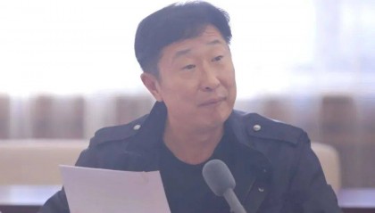 林永健在《人民日报》撰文:某些顶流演员自带“编剧团队”进组,随时准备给剧本“动手术”