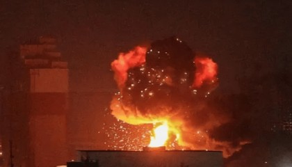 空袭只是开始?乌克兰察觉不对劲:泽连斯基的“底牌”要曝光?