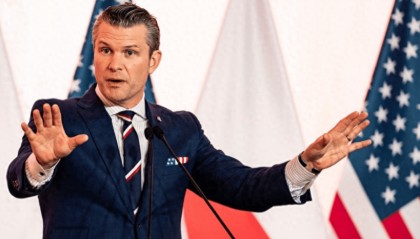 看着中方不在，菲律宾罕见拒绝美国“棋子”角色，中菲关系或迎新拐点？