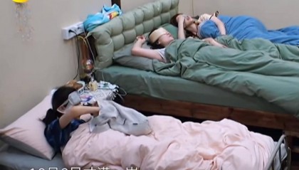 演员齐溪谈为何41岁生二胎:觉得老大孤单