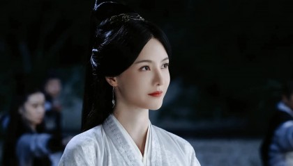 张芷溪再发文喊话银河酷娱:何必对条款视而不见,那就法院见!