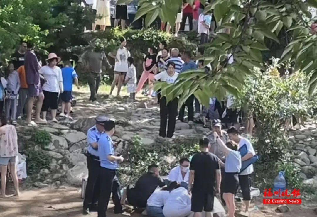 “孩子呼吸都没了！”福州医生一家出游，遇到这一幕……结局太赞了！