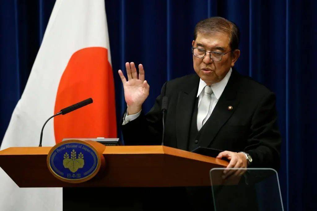 日本首相石破茂称将继续执政