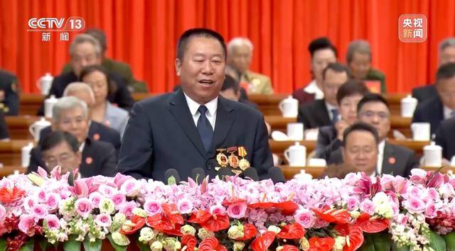 中央代表团赴新疆,有几个细节值得关注