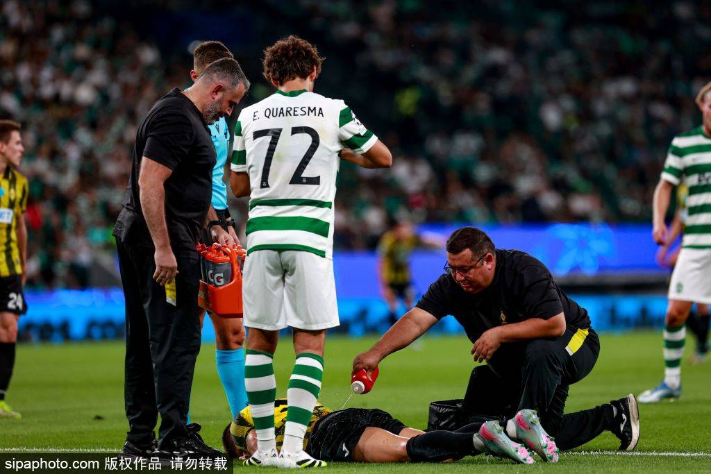 2-2！C罗扛着葡萄牙冲击2026世界杯，但提前出线只差两分钟梦碎！