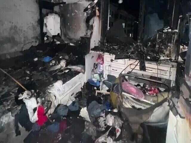 睡觉没拔充电器家被烧,“一两分钟火苗蹿到天花板”,当事人:损失十几万元