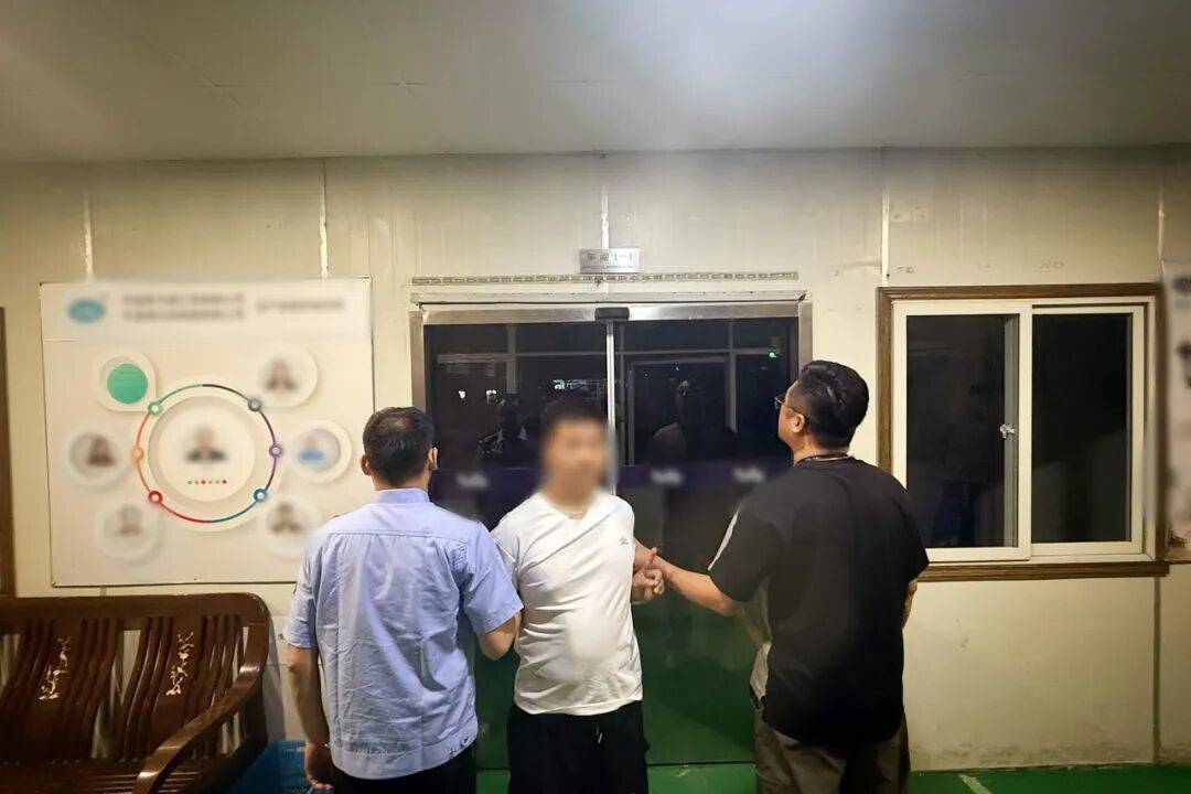 宁波男子离职后白天跑网约车,一到深夜换开妻子的车,连续一周“返岗”原企业车间,累计盗走锡块13.1公斤