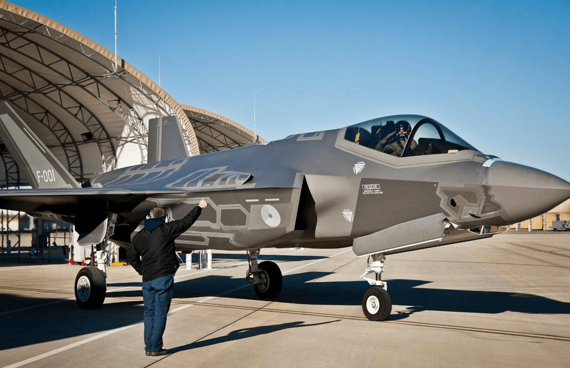 日媒爆料北约对华新动作！荷兰F-35冒险赴日，参与美日联合空中军演